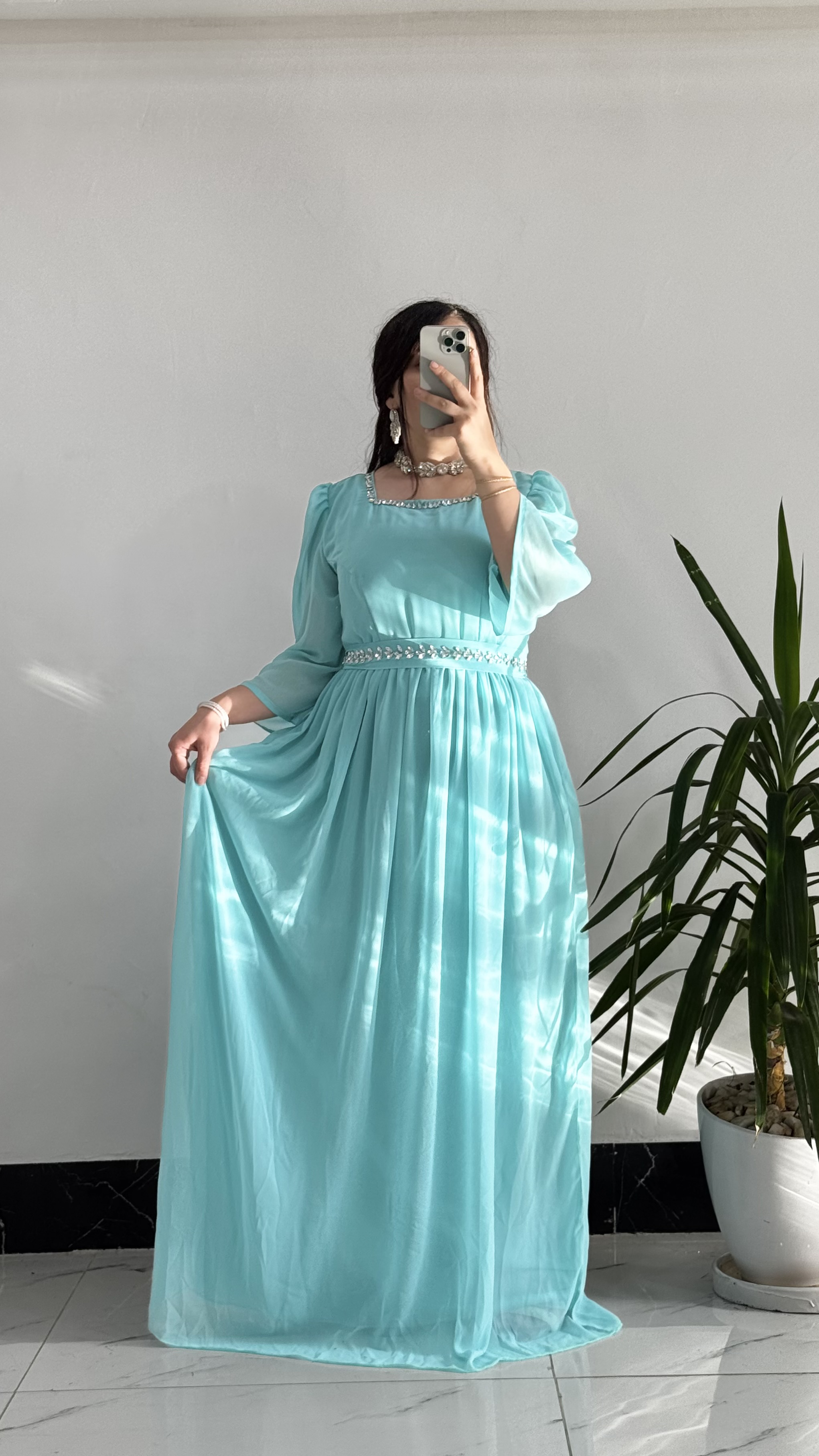 پیراهن مجلسی بلند حریر استردوزی کد ٣١٠