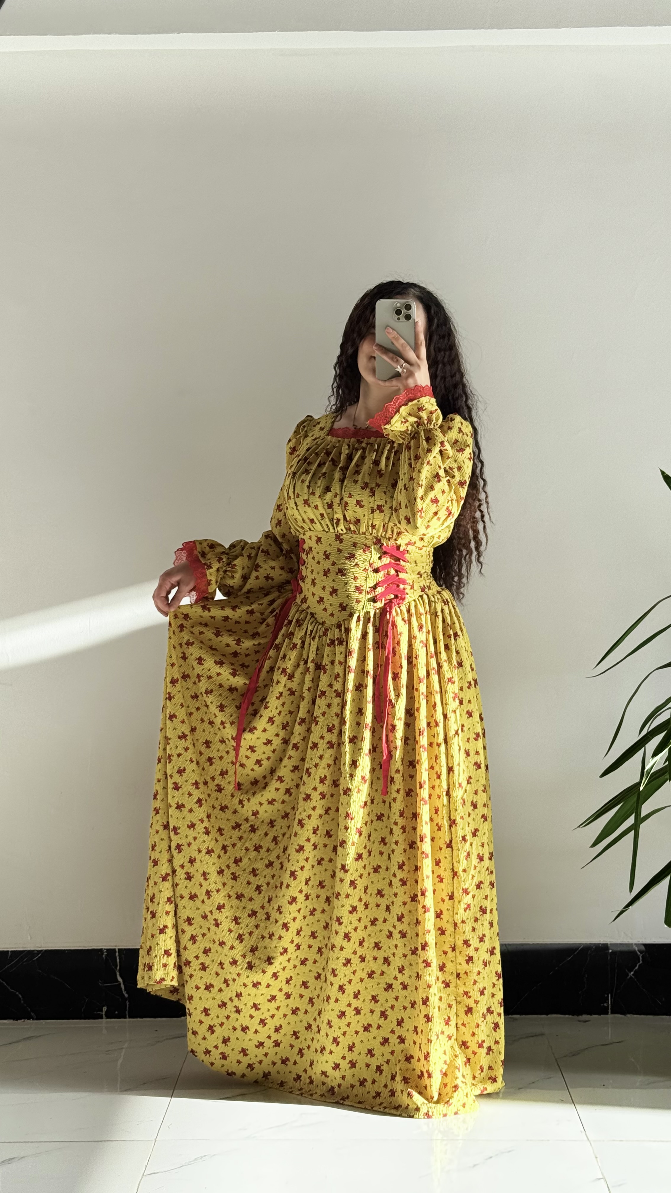 لباس گلگلی کرپ بدون چروک کاملا مناسب بیرون و طبیعت و عکاسی و دورهمی کد ٣٢٨